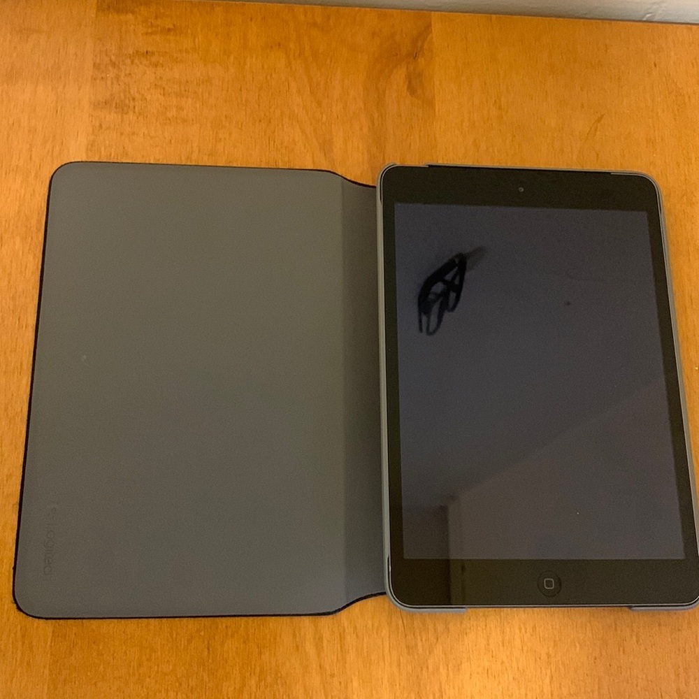 Perfect condition I-pad mini 2